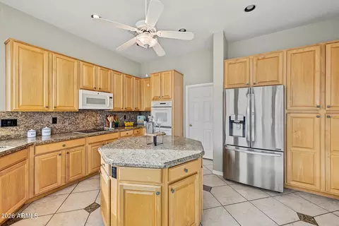 Kitchen - 4173 E Walnut Rd, Gilbert, AZ 85298 photo 2 of 2