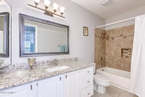 Bath - 1231 E Grandview St, Mesa, AZ 85203 photo 2 of 5