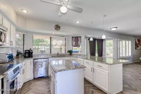 Kitchen - 1231 E Grandview St, Mesa, AZ 85203 photo 1 of 5