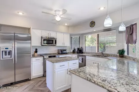 Kitchen - 1231 E Grandview St, Mesa, AZ 85203 photo 4 of 5