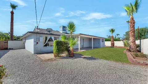 Exterior - 3904 E Sahuaro Dr, Phoenix, AZ 85028 photo 2 of 4