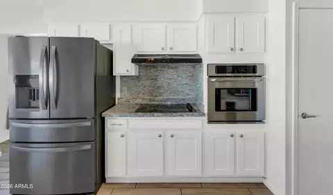 Kitchen - 3904 E Sahuaro Dr, Phoenix, AZ 85028 photo 2 of 4