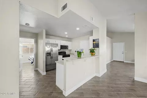 Entry Way - 5059 E Casper St, Mesa, AZ 85205 photo 2 of 3