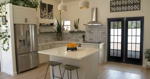 Kitchen - 4932 E Greasewood St, Apache Junction, AZ 85119 photo 1 of 2