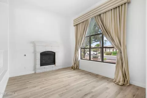 Living - 3127 E San Pedro Ct, Gilbert, AZ 85234 photo 4 of 11
