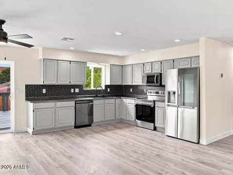 Kitchen - 809 E Frontier St, Payson, AZ 85541 photo 1 of 3