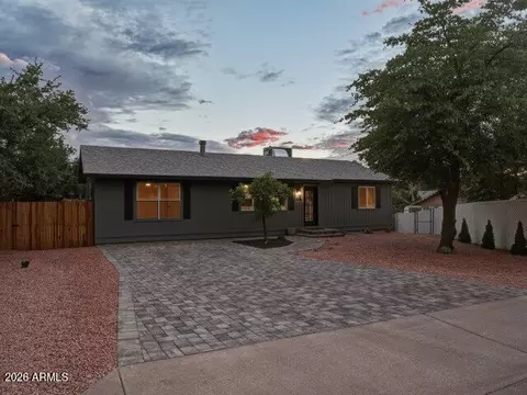 Exterior - 809 E Frontier St, Payson, AZ 85541 photo 2 of 11