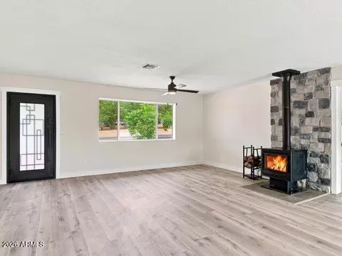 Living - 809 E Frontier St, Payson, AZ 85541 photo 3 of 7