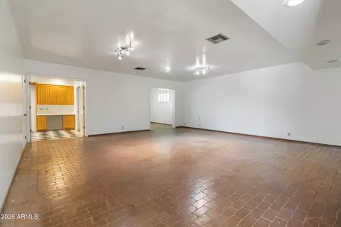 Living - 4140 E San Miguel Ave, Phoenix, AZ 85018 photo 7 of 9