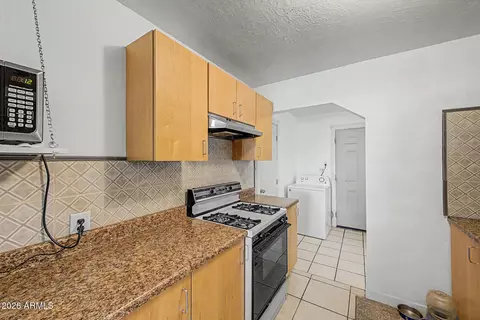 Kitchen - 1808 S 18th Ave, Phoenix, AZ 85007 photo 1 of 3