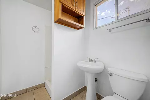 Bath - 1808 S 18th Ave, Phoenix, AZ 85007 photo 3 of 3