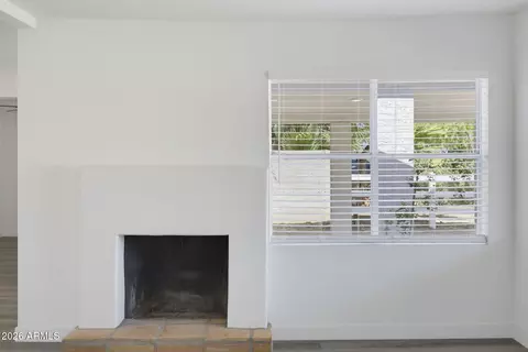Living - 2241 W Morten Ave, Phoenix, AZ 85021 photo 5 of 8
