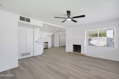 Living - 2241 W Morten Ave, Phoenix, AZ 85021 photo 1 of 8