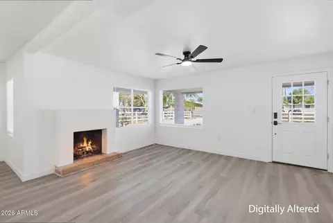 Living - 2241 W Morten Ave, Phoenix, AZ 85021 photo 4 of 8