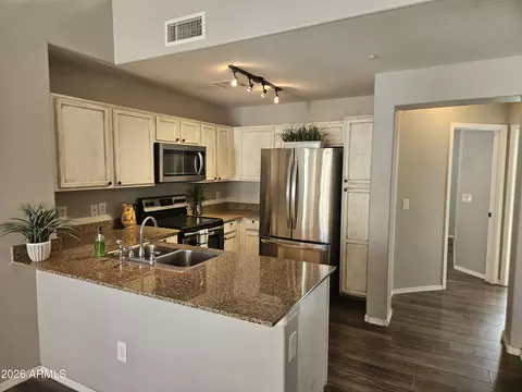 Kitchen - 4330 E Jasper Dr, Gilbert, AZ 85296 photo 1 of 2