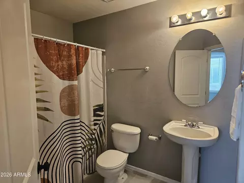 Bath - 4330 E Jasper Dr, Gilbert, AZ 85296 photo 2 of 2