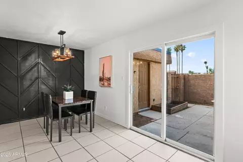 Dining - 4627 E Southgate Ave, Phoenix, AZ 85040 photo 2 of 2