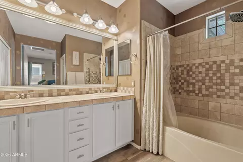 Bath - 2769 E Megan St, Gilbert, AZ 85295 photo 2 of 3