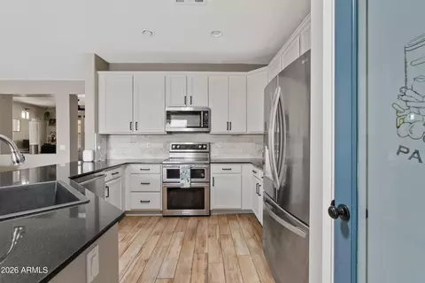 Kitchen - 2769 E Megan St, Gilbert, AZ 85295 photo 3 of 4