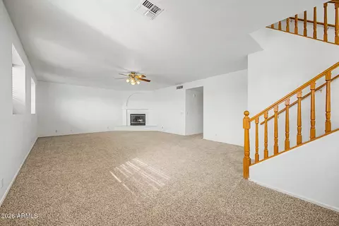 Living - 16840 S 36th Pl, Phoenix, AZ 85048 photo 6 of 8