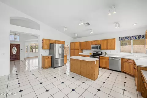 Kitchen - 16840 S 36th Pl, Phoenix, AZ 85048 photo 1 of 4