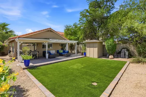 Exterior - 3220 E Sierra St, Phoenix, AZ 85028 photo 1 of 2