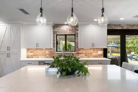Kitchen - 3229 E Montecito Ave, Phoenix, AZ 85018 photo 1 of 3
