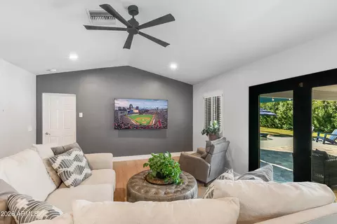 Living - 3229 E Montecito Ave, Phoenix, AZ 85018 photo 5 of 5
