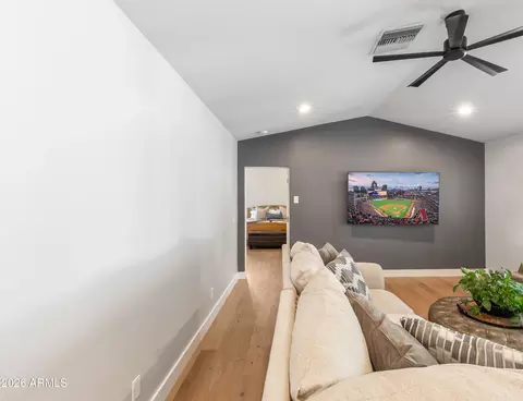 Entry Way - 3229 E Montecito Ave, Phoenix, AZ 85018 photo 2 of 2