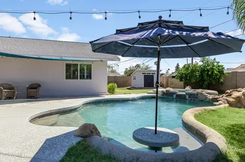 Exterior - 3229 E Montecito Ave, Phoenix, AZ 85018 photo 4 of 9
