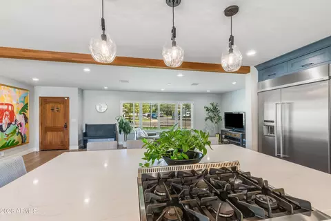 Kitchen - 3229 E Montecito Ave, Phoenix, AZ 85018 photo 3 of 3