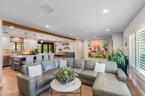 Living - 3229 E Montecito Ave, Phoenix, AZ 85018 photo 1 of 5