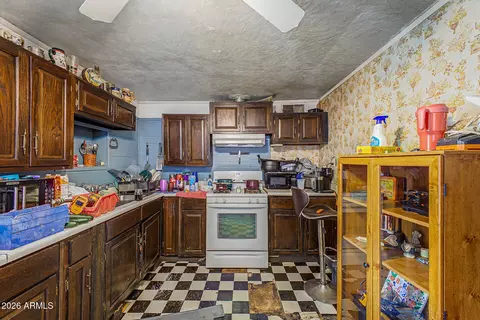 Kitchen - 36 S 64th Ave, Phoenix, AZ 85043 photo 2 of 3