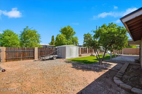 Exterior - 686 W 22nd Ave, Apache Junction, AZ 85120 photo 6 of 9