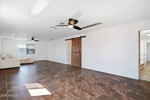 Living - 686 W 22nd Ave, Apache Junction, AZ 85120 photo 7 of 8