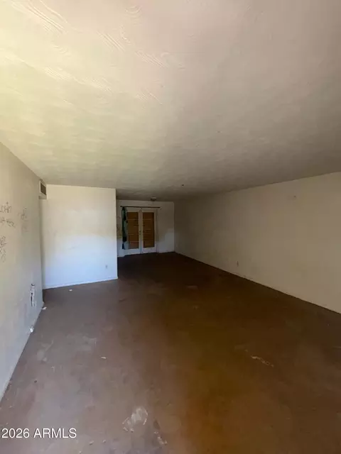 Living - 4342 N 24th St, Phoenix, AZ 85016 photo 1 of 1