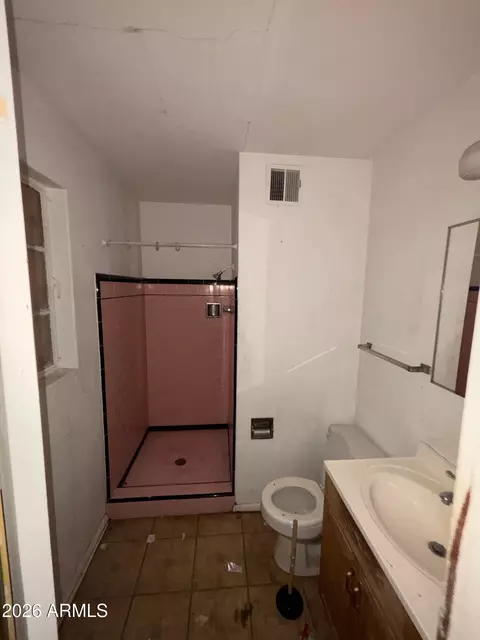 Bath - 4342 N 24th St, Phoenix, AZ 85016 photo 2 of 2