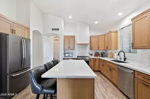 Kitchen - 2420 E Darrel Rd, Phoenix, AZ 85042 photo 2 of 6