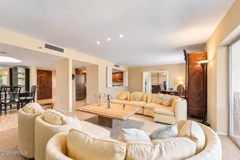 7860 E Camelback Rd #206, Scottsdale, AZ 85251