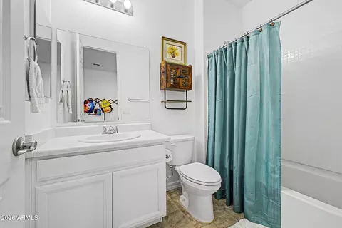 Bath - 976 W Sullivan Ave, Coolidge, AZ 85128 photo 1 of 1