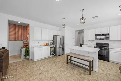 Kitchen - 976 W Sullivan Ave, Coolidge, AZ 85128 photo 3 of 4