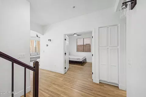 Entry Way - 2707 W Lamar Rd, Phoenix, AZ 85017 photo 5 of 8