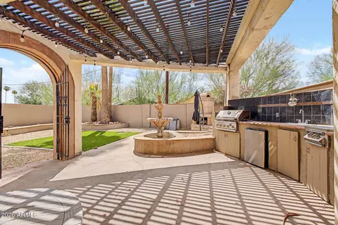 Exterior - 2707 W Lamar Rd, Phoenix, AZ 85017 photo 4 of 8