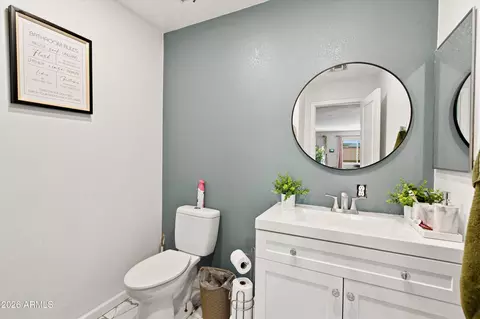 Bath - 3201 S 63rd Ln, Phoenix, AZ 85043 photo 1 of 4
