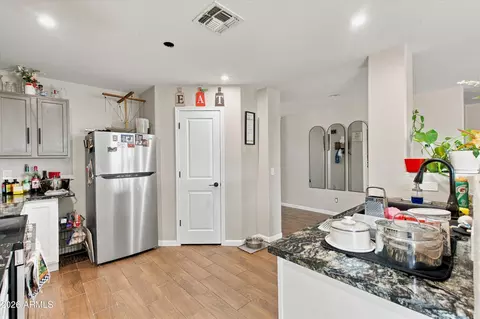 Kitchen - 3201 S 63rd Ln, Phoenix, AZ 85043 photo 1 of 3