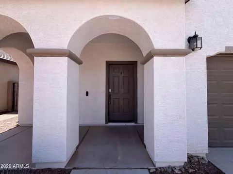 Entry Way - 841 E Gary Ln, Phoenix, AZ 85042 photo 3 of 3