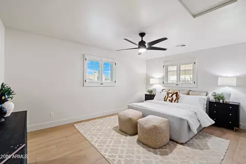 Bedroom - 709 E Royal Palm Rd, Phoenix, AZ 85020 photo 2 of 4