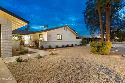 Exterior - 709 E Royal Palm Rd, Phoenix, AZ 85020 photo 2 of 12