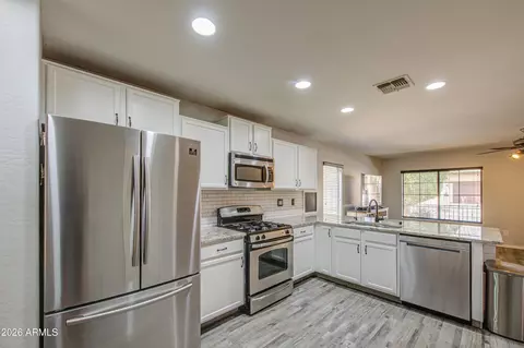 Kitchen - 9311 E Greenway St, Mesa, AZ 85207 photo 2 of 2