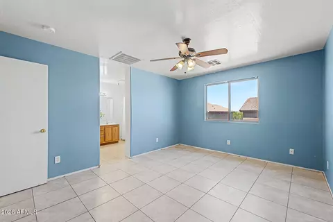 Bedroom - 634 E Dekalb Ln, Phoenix, AZ 85040 photo 1 of 6